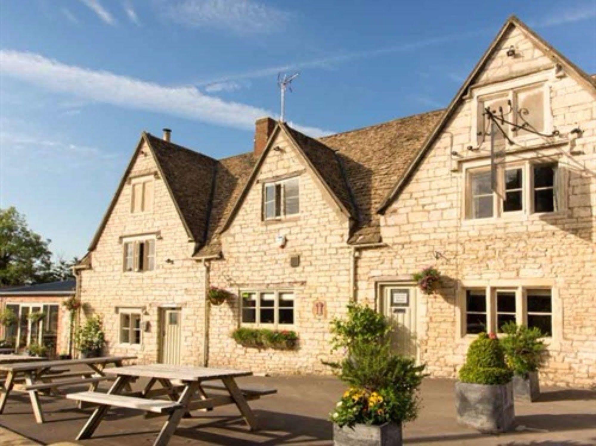 The Bell Inn Stroud  Exterior foto