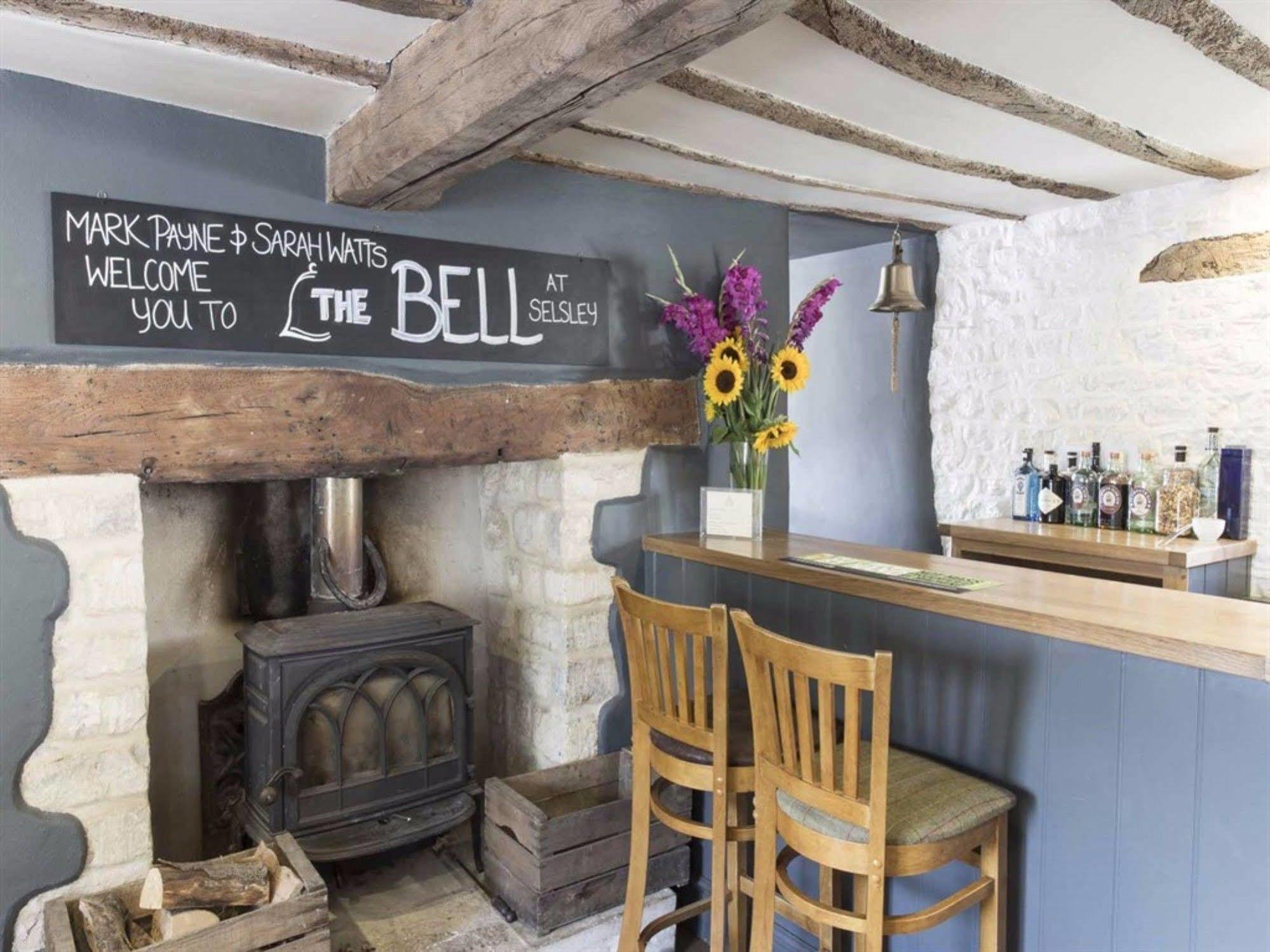 The Bell Inn Stroud  Exterior foto